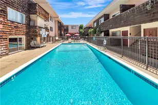 5349 Newcastle, Encino, CA 91316 - Photo 3