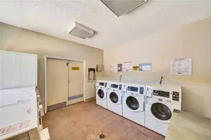 5349 Newcastle, Encino, CA 91316 - Photo 35
