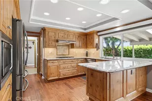19900 Hiawatha, Chatsworth, CA 91311 - Photo 11