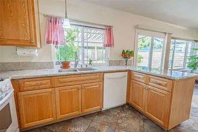 25349 Via Telino, Valencia, CA 91355 - Photo 31