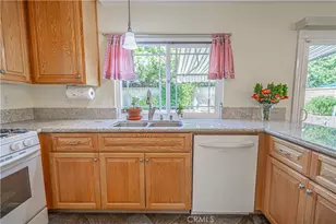 25349 Via Telino, Valencia, CA 91355 - Photo 27