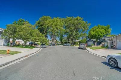 25349 Via Telino, Valencia, CA 91355 - Photo 11