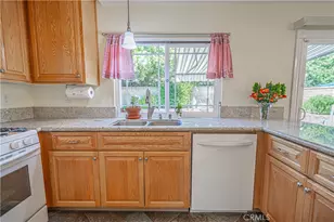 25349 Via Telino, Valencia, CA 91355 - Photo 27