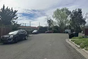 3005 Fairways Ct, Sacramento, CA 95821 - Photo 3