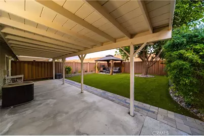 16710 Shinedale Drive, Canyon Country, CA 91387 - Photo 27