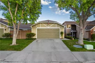 16710 Shinedale Dr, Canyon Country, CA 91387 - Photo 3