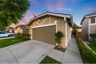16710 Shinedale Drive, Canyon Country, CA 91387 - Photo 5