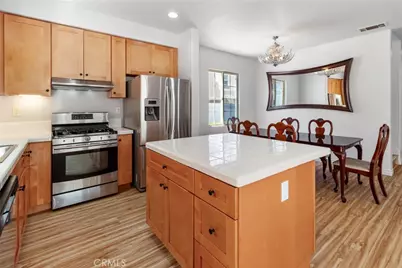 9193 Burnet Avenue, North Hills, CA 91343 - Photo 11