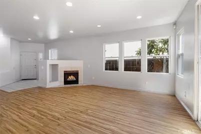 9193 Burnet Avenue, North Hills, CA 91343 - Photo 7