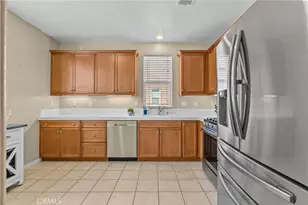 31774 Calle del Cielo, Castaic, CA 91384 - Photo 11
