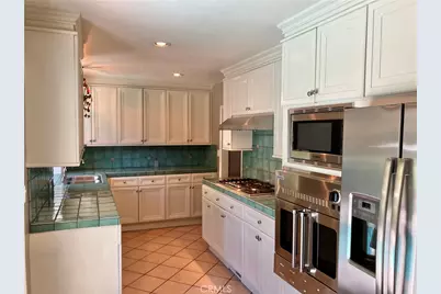21646 Dumetz, Woodland Hills, CA 91364 - Photo 23
