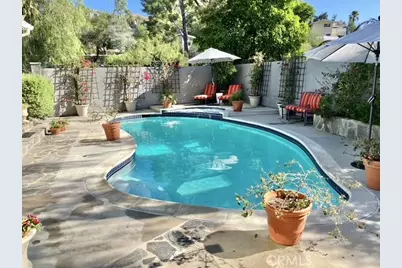 21646 Dumetz, Woodland Hills, CA 91364 - Photo 41