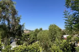 21646 Dumetz, Woodland Hills, CA 91364 - Photo 45