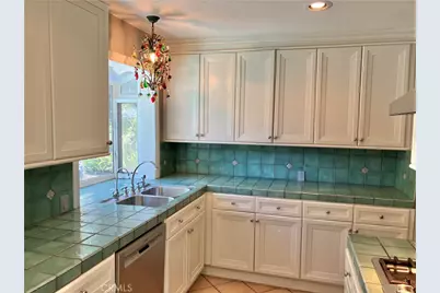 21646 Dumetz, Woodland Hills, CA 91364 - Photo 19