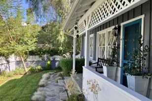 21646 Dumetz, Woodland Hills, CA 91364 - Photo 3