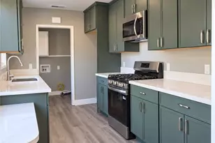 17001 Cantara, Lake Balboa, CA 91406 - Photo 5