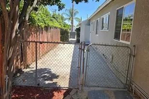 17001 Cantara, Lake Balboa, CA 91406 - Photo 25