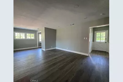 17001 Cantara, Lake Balboa, CA 91406 - Photo 13