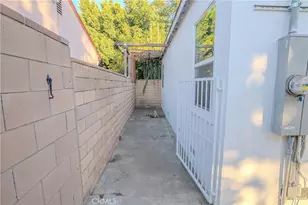 12821 Osborne, Pacoima, CA 91331 - Photo 47