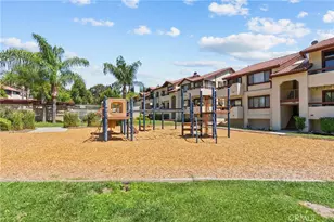 18161 Sundowner, Canyon Country, CA 91387 - Photo 33