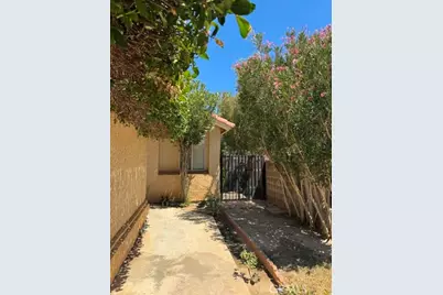 733 E Avenue J12, Lancaster, CA 93535 - Photo 3