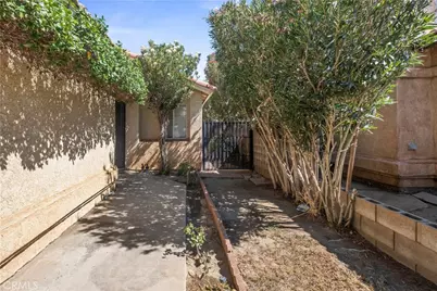 733 E Avenue J12, Lancaster, CA 93535 - Photo 7