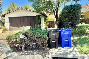 22465 Los Rogues, Saugus, CA 91350 - Photo 11
