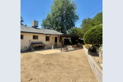 22465 Los Rogues, Saugus, CA 91350 - Photo 9