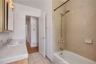 17213 Gault St, Lake Balboa, CA 91406 - Photo 11