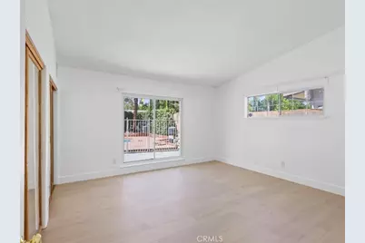 23119 Gainford Street, Woodland Hills, CA 91364 - Photo 15