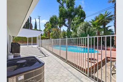 23119 Gainford Street, Woodland Hills, CA 91364 - Photo 35