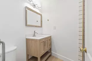 23119 Gainford St, Woodland Hills, CA 91364 - Photo 23
