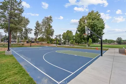 25221 Via Sistine, Valencia, CA 91355 - Photo 49