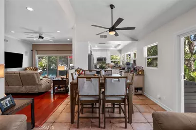 25221 Via Sistine, Valencia, CA 91355 - Photo 15