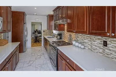 6418 Whitman Avenue, Van Nuys, CA 91406 - Photo 7