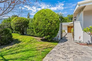 5300 Blanco Ave, Woodland Hills, CA 91367 - Photo 5