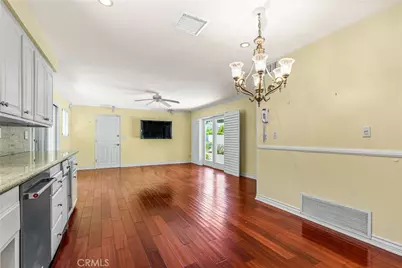5300 Blanco Avenue, Woodland Hills, CA 91367 - Photo 23