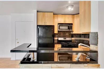 18620 Hatteras Street #247, Tarzana, CA 91356 - Photo 9