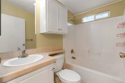 4201 Topanga Canyon #63, Woodland Hills, CA 91364 - Photo 21