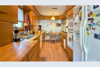 16029 Chatsworth, Granada Hills, CA 91344 - Photo 13