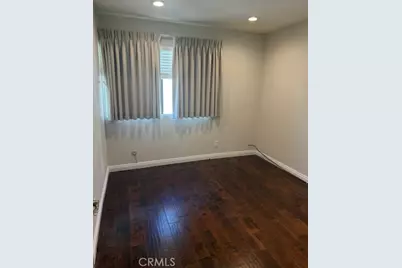 22135 -7 Burbank, Woodland Hills, CA 91367 - Photo 13