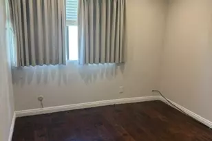 22135 -7 Burbank, Woodland Hills, CA 91367 - Photo 13