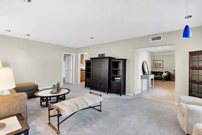 10037 Louise, Northridge, CA 91325 - Photo 7