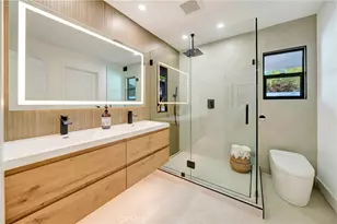 7915 Owensmouth, Canoga Park, CA 91304 - Photo 37
