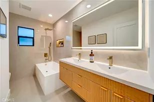 7915 Owensmouth, Canoga Park, CA 91304 - Photo 47