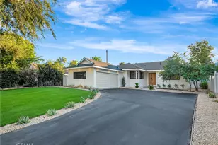7915 Owensmouth, Canoga Park, CA 91304 - Photo 5