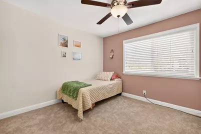 27730 Sutters Pointe, Saugus, CA 91350 - Photo 21