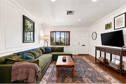 8337 Lennox Avenue, Los Angeles, CA 91402 - Photo 3