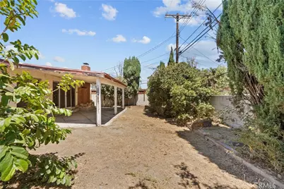 10048 Swinton Avenue, Granada Hills, CA 91343 - Photo 35