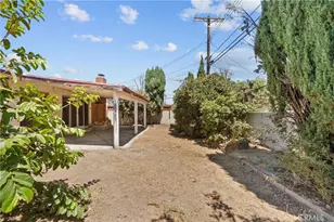 10048 Swinton Ave, Granada Hills, CA 91343 - Photo 35